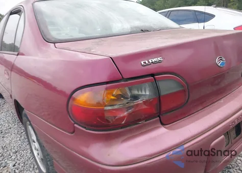 2004 Chevrolet Classic z USA, uszkodzony, nr VIN 1G1ND52F14M702019